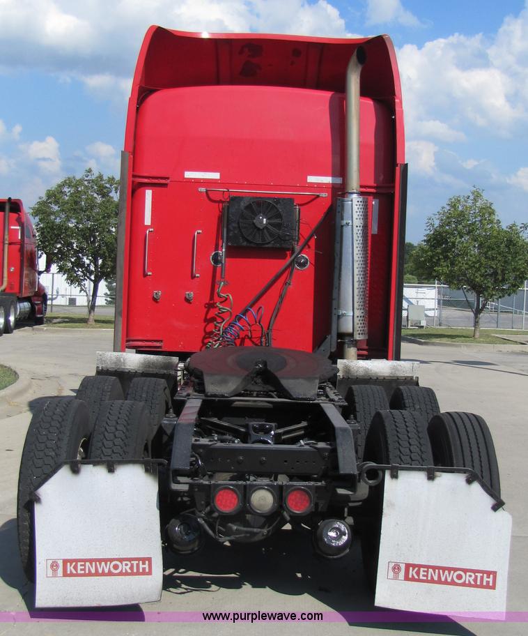 image for item 5295 2003 Kenworth Construct T600 semi truck