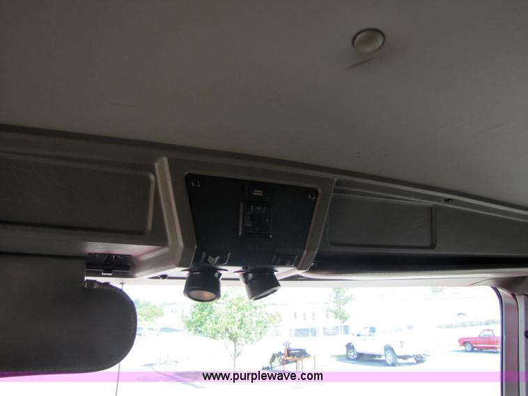 image for item 5295 2003 Kenworth Construct T600 semi truck