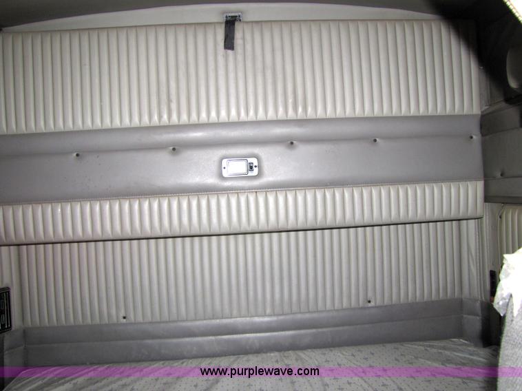 image for item 5295 2003 Kenworth Construct T600 semi truck