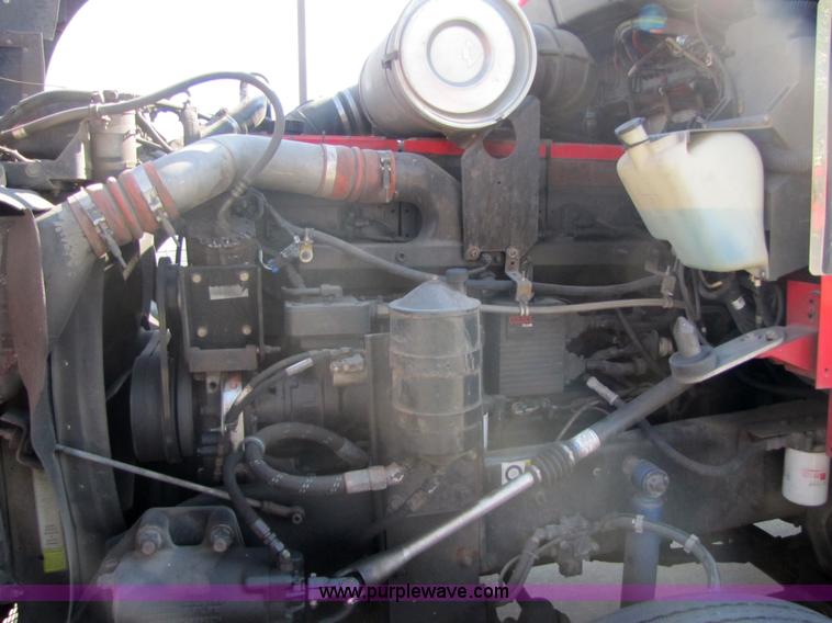 image for item 5295 2003 Kenworth Construct T600 semi truck