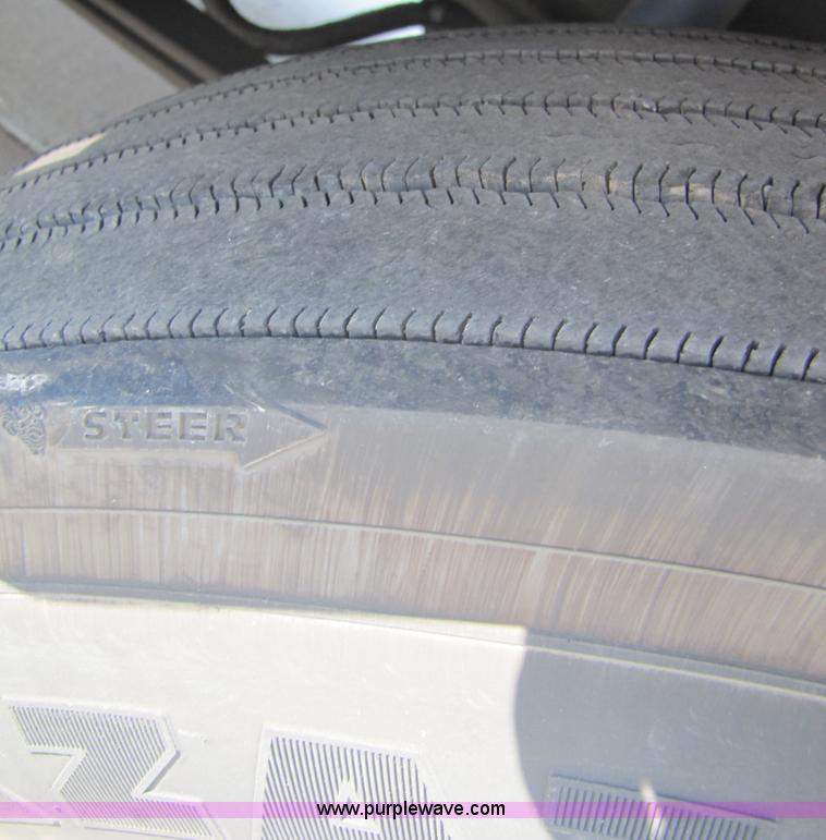 image for item 5295 2003 Kenworth Construct T600 semi truck