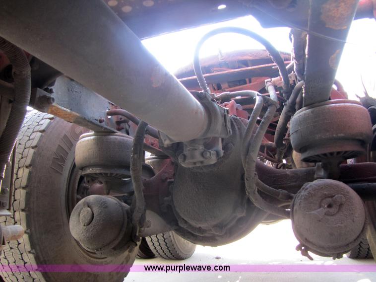 image for item 5295 2003 Kenworth Construct T600 semi truck