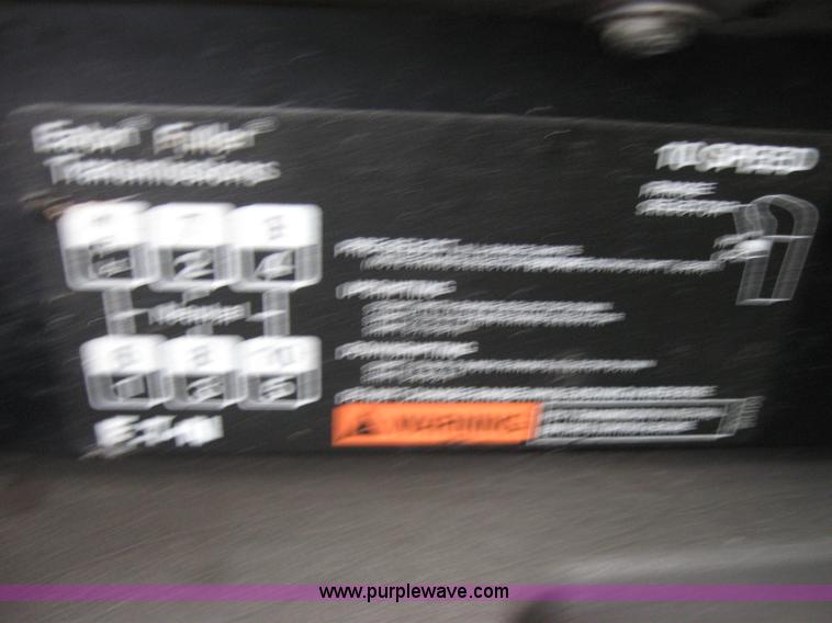 image for item 7144 1999 International Series 9400 semi truck