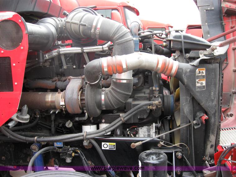 image for item 7145 2003 Kenworth T600 semi truck