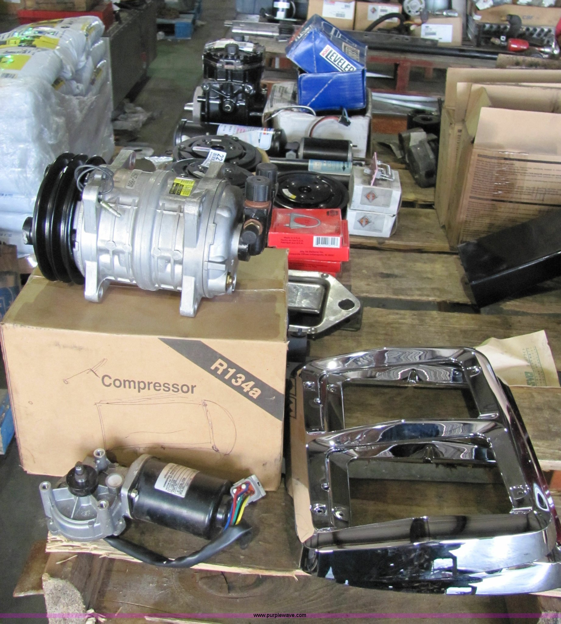 Assorted truck parts in Spring Hill, KS Item 2211 sold Purple Wave