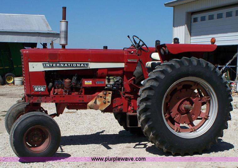 image for item 1000 International 656 Hydro tractor