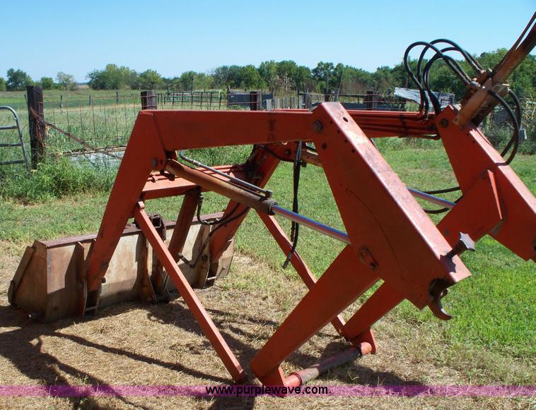 image for item 1000 International 656 Hydro tractor