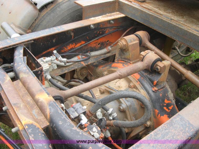 image for item 2461 1980 International Transtar II semi truck