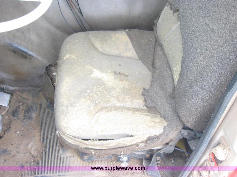 image for item 2461 1980 International Transtar II semi truck