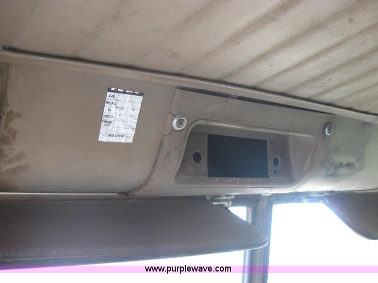 image for item 2461 1980 International Transtar II semi truck