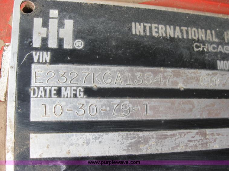 image for item 2461 1980 International Transtar II semi truck