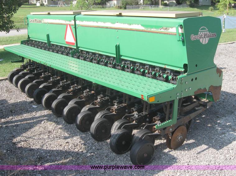 image for item 2543 Great Plains D150 double disk drill