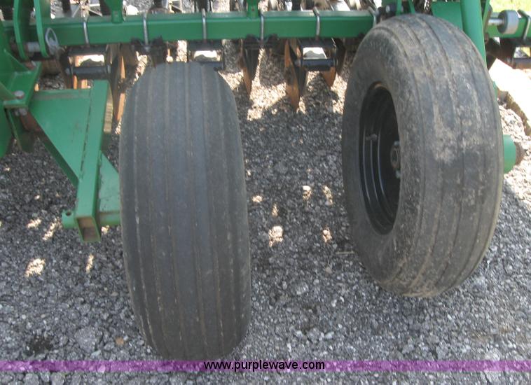 image for item 2543 Great Plains D150 double disk drill