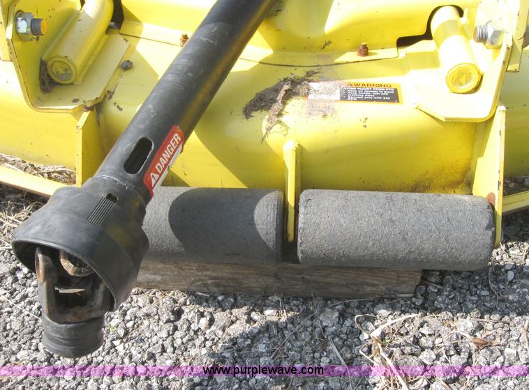 image for item 2546 John Deere 272 finish mower