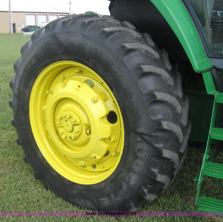 image for item 2547 1997 John Deere 7610 tractor