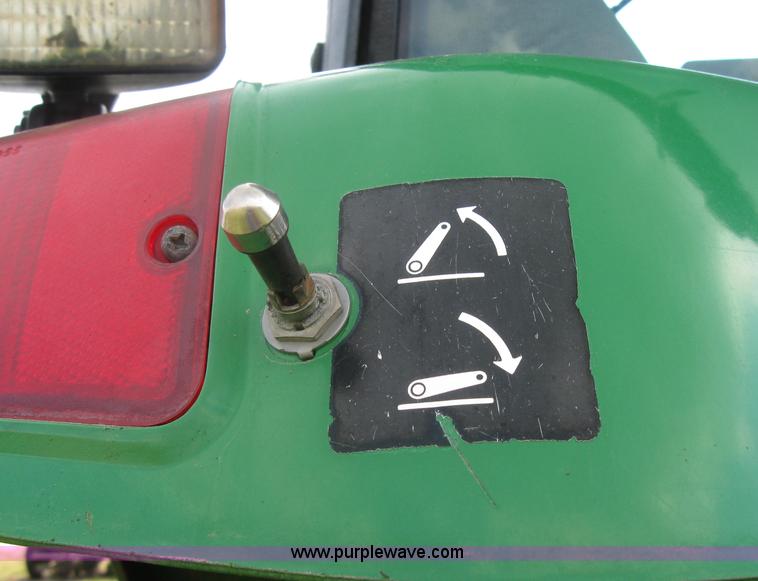 image for item 2547 1997 John Deere 7610 tractor