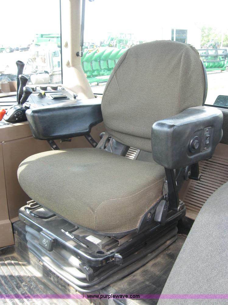 image for item 2547 1997 John Deere 7610 tractor