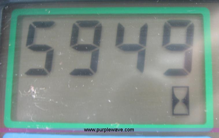 image for item 2547 1997 John Deere 7610 tractor