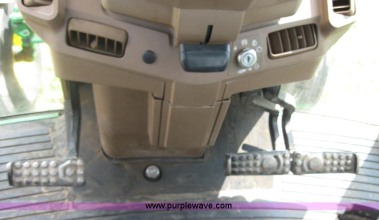 image for item 2547 1997 John Deere 7610 tractor