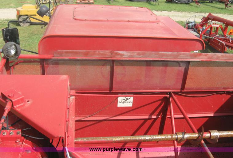 image for item 2548 1988 Case IH 1660 axial flow combine