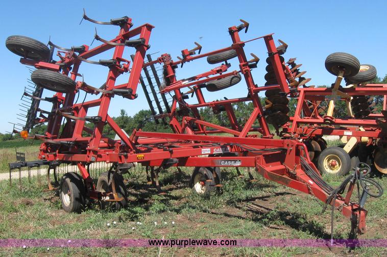 image for item 2744 Case IH 4300 field cultivator
