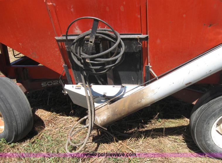 image for item 2749 Ficklin 435 gravity wagon