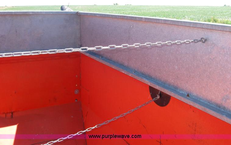 image for item 2749 Ficklin 435 gravity wagon