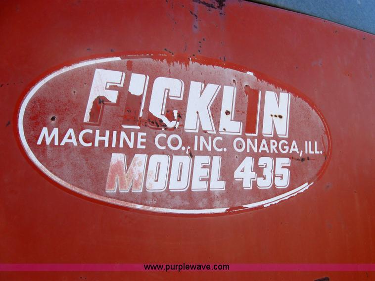 image for item 2749 Ficklin 435 gravity wagon