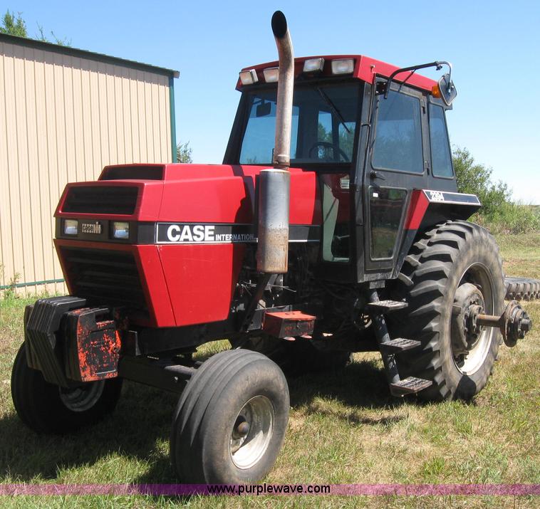 image for item 2755 1984 Case IH 2394 tractor