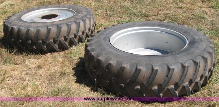 image for item 2755 1984 Case IH 2394 tractor