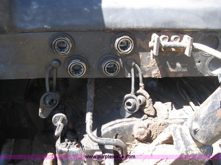 image for item 2755 1984 Case IH 2394 tractor