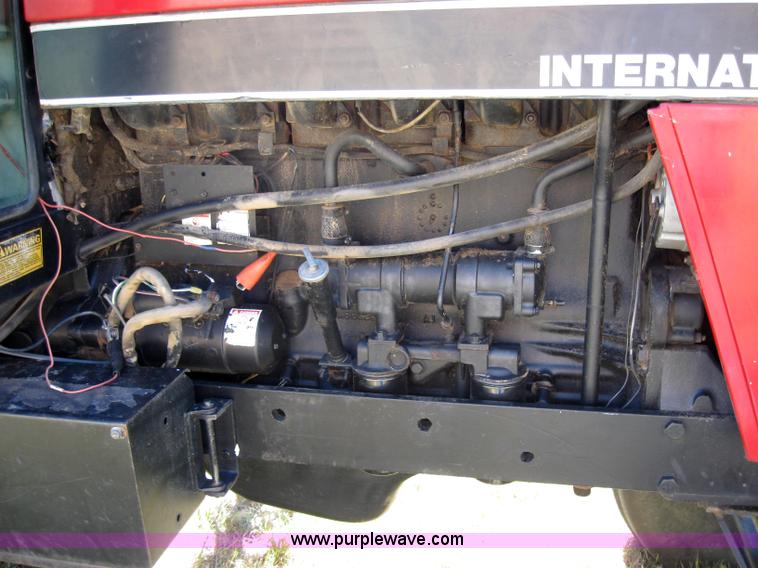 image for item 2755 1984 Case IH 2394 tractor