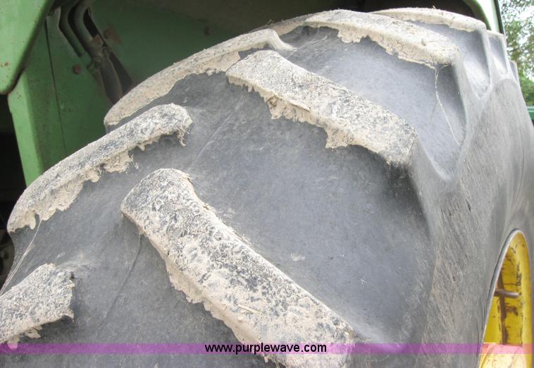 image for item 2793 1975 John Deere 4430 tractor