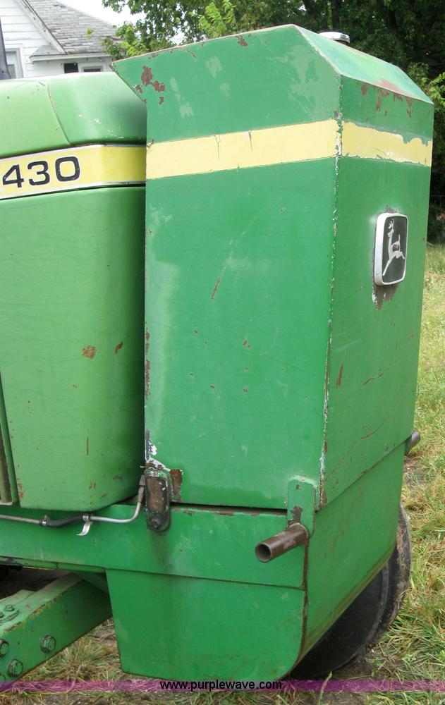 image for item 2793 1975 John Deere 4430 tractor