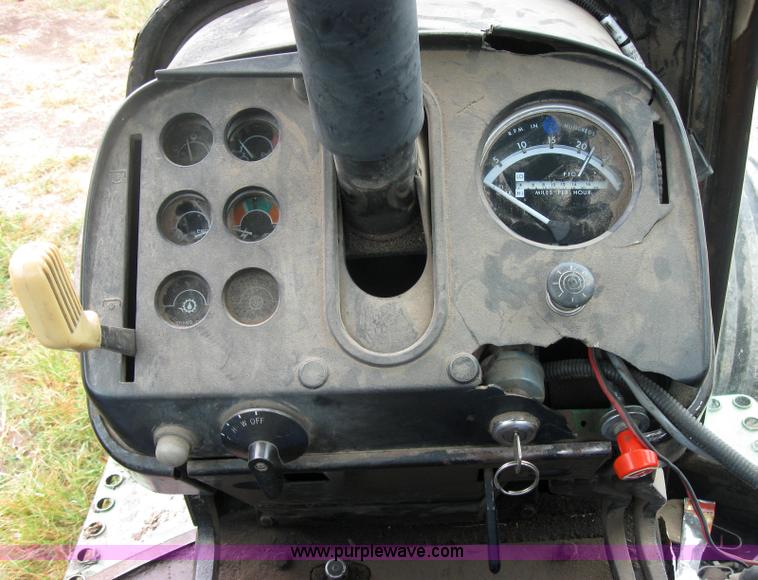 image for item 2793 1975 John Deere 4430 tractor