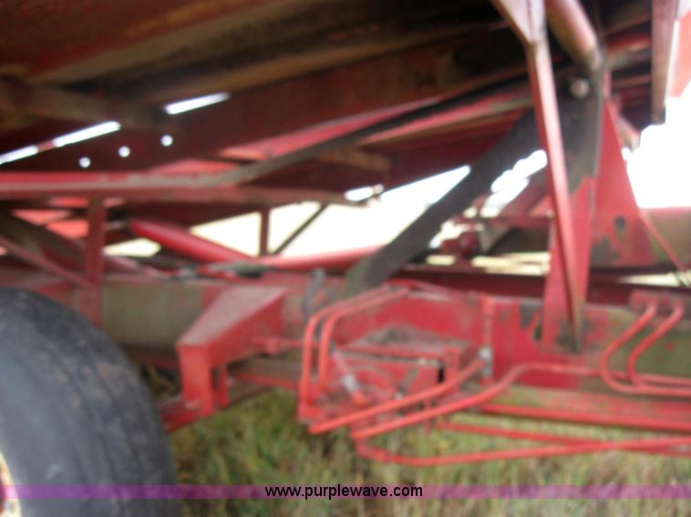 image for item 2794 New Holland Stackliner 1033 bale wagon