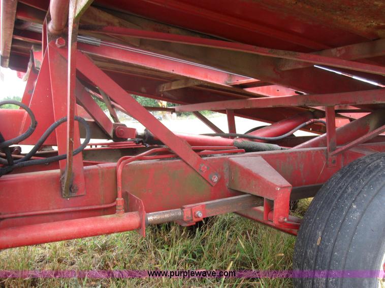 image for item 2794 New Holland Stackliner 1033 bale wagon