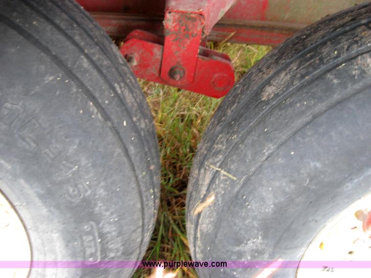 image for item 2794 New Holland Stackliner 1033 bale wagon