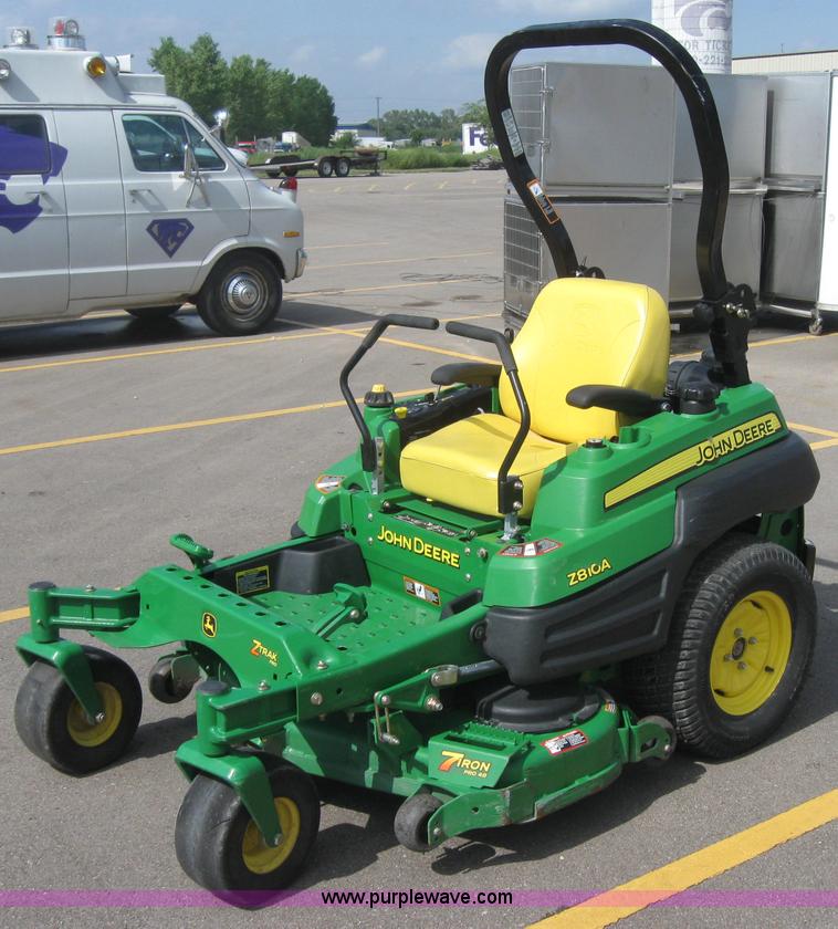 image for item 2798 John Deere Z810A commercial mower