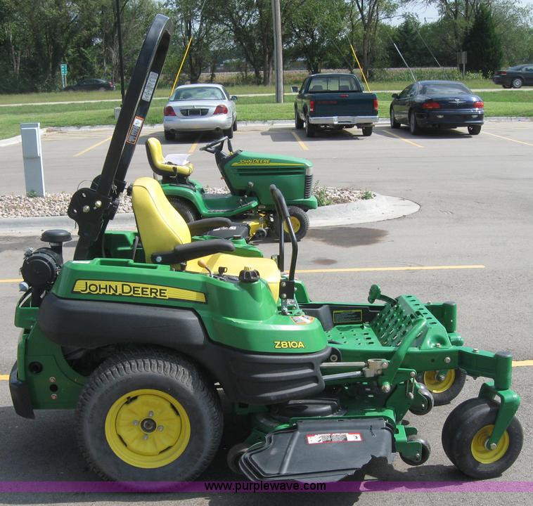image for item 2798 John Deere Z810A commercial mower