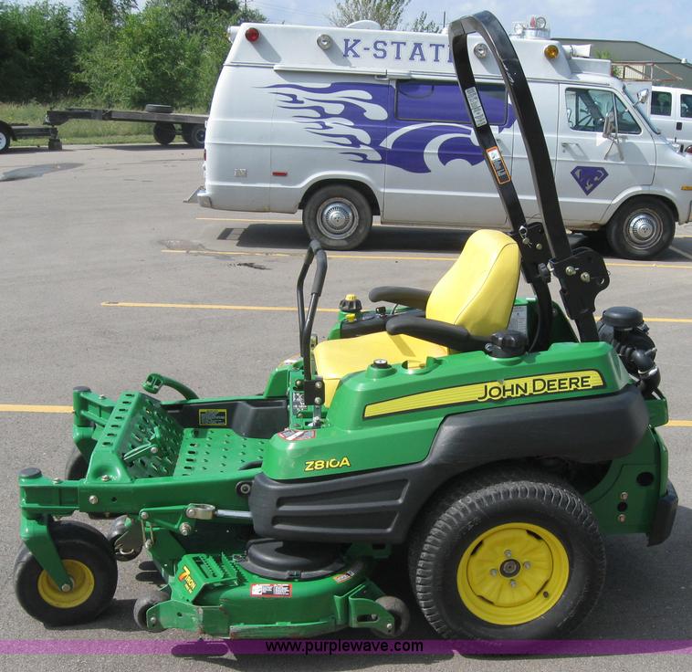 image for item 2798 John Deere Z810A commercial mower