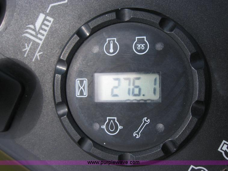 image for item 2798 John Deere Z810A commercial mower