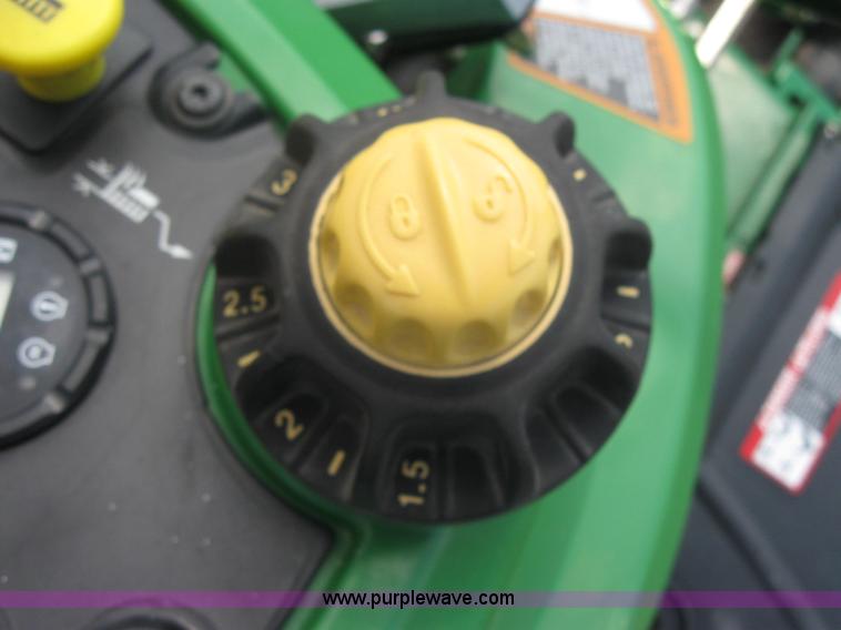 image for item 2798 John Deere Z810A commercial mower