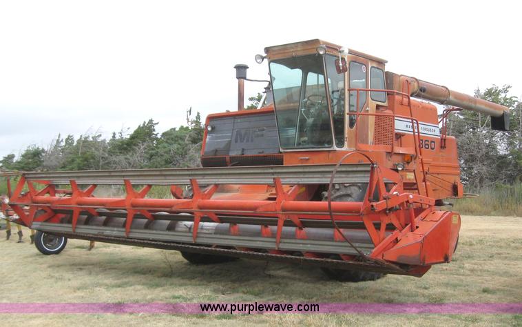 image for item 2969 1981 Massey-Ferguson 860 combine with 24' header