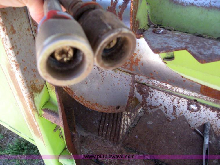 image for item 2979 2008 Claas RU-600 forage head