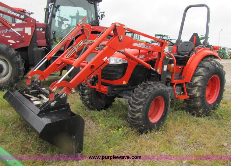 image for item 3190 2008 Kioti DK55 tractor with loader