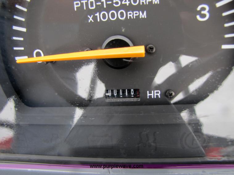 image for item 3190 2008 Kioti DK55 tractor with loader