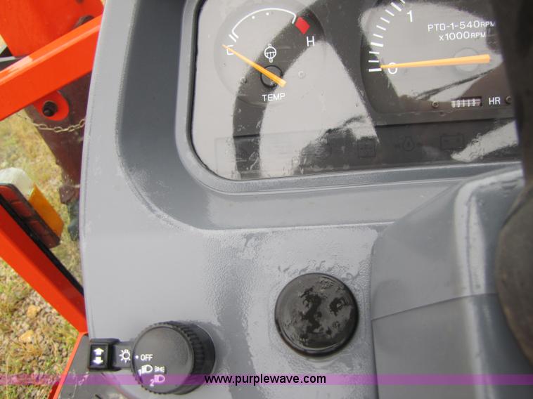 image for item 3190 2008 Kioti DK55 tractor with loader