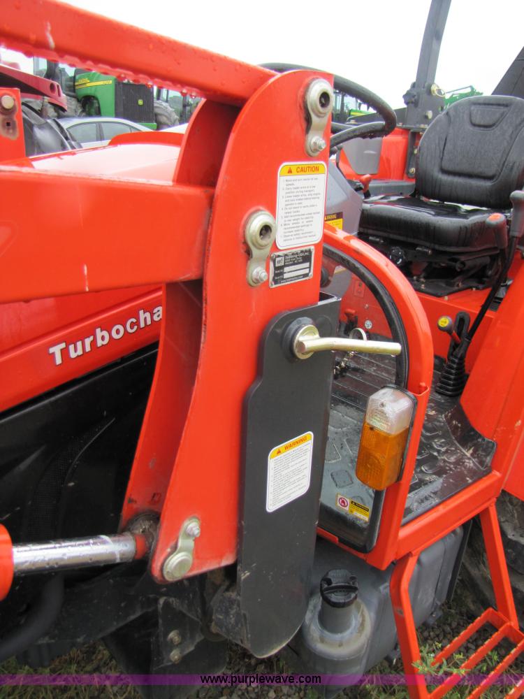 image for item 3190 2008 Kioti DK55 tractor with loader