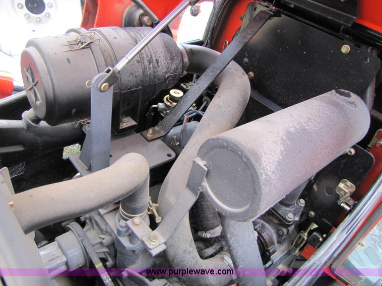 image for item 3190 2008 Kioti DK55 tractor with loader